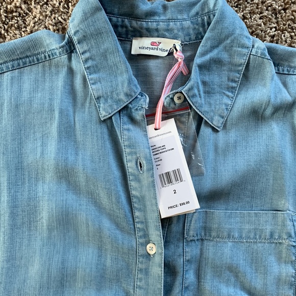 Lot of 2 Vineyard Vines button down shirts - Picture 7 of 8